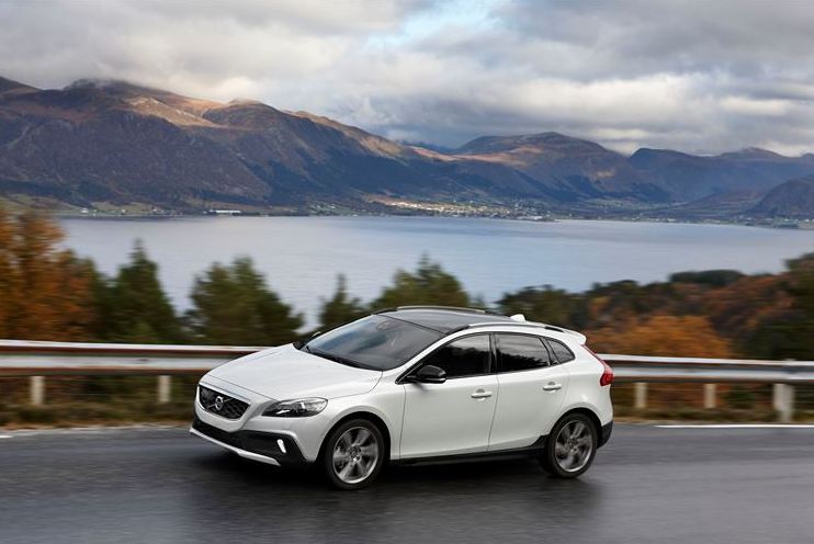 V40 Cross Country